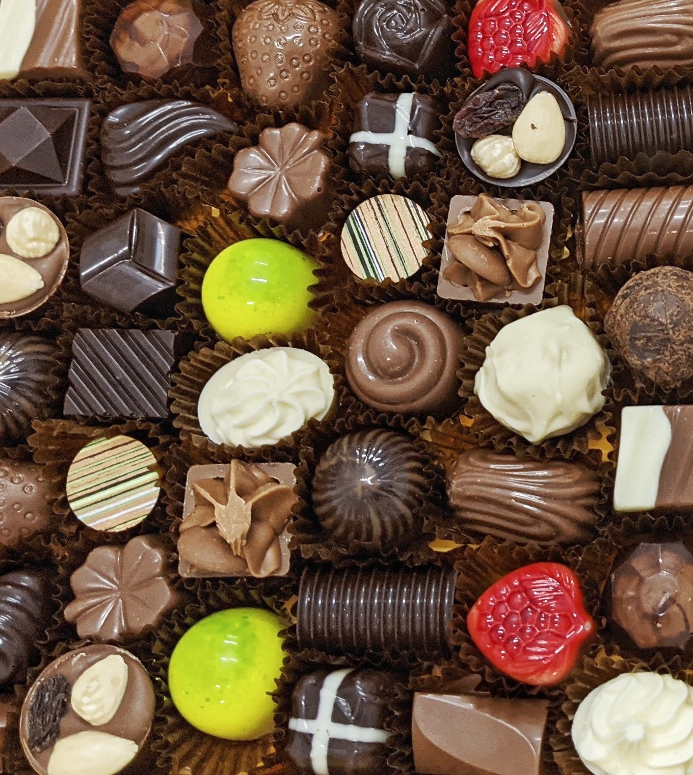 Signature Box of 18 Chocolates - quick selection - Crofts Chocolates
